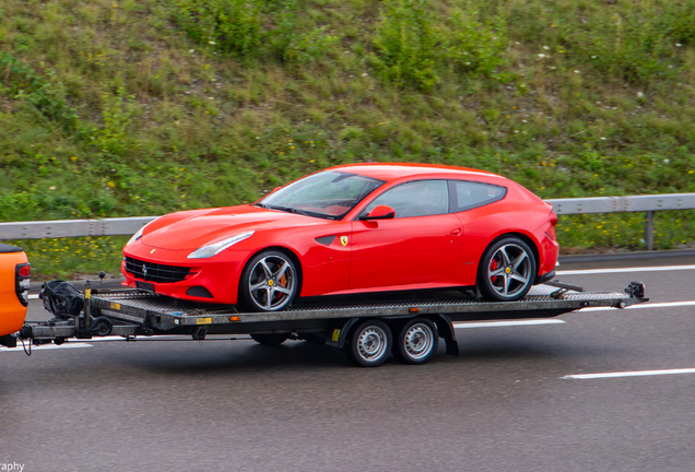 Ferrari FF