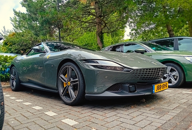 Ferrari Roma Spider