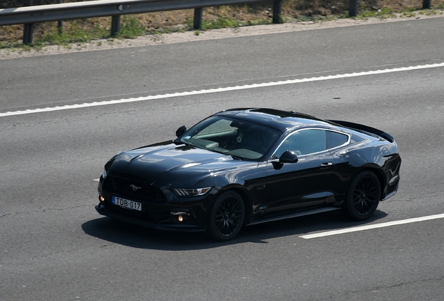 Ford Mustang GT 2015