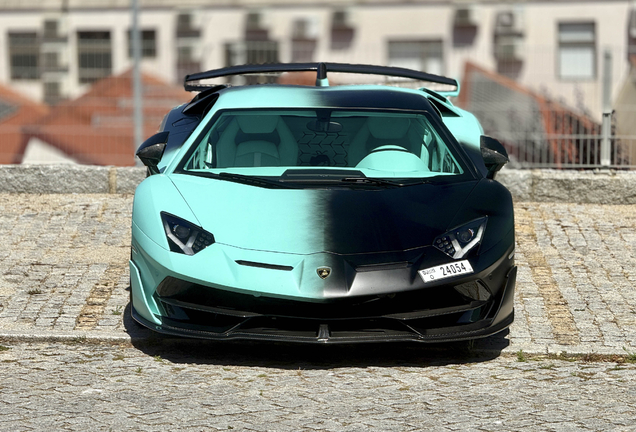 Lamborghini Aventador S LP740-4