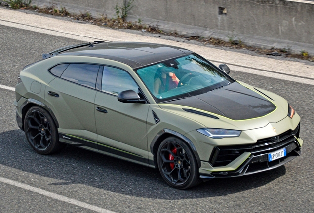 Lamborghini Urus Performante