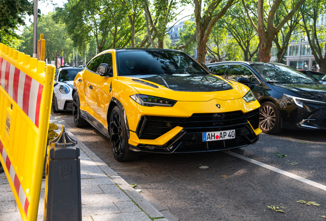 Lamborghini Urus Performante
