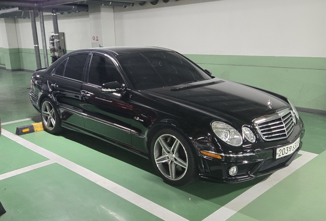 Mercedes-Benz E 63 AMG