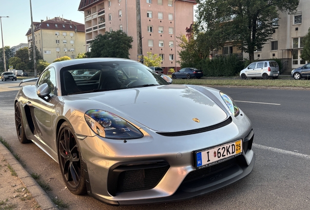 Porsche 718 Cayman GT4