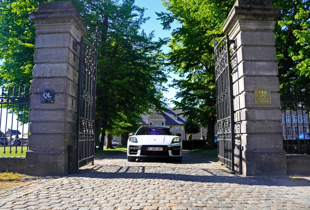Porsche 972 Panamera Turbo E-Hybrid
