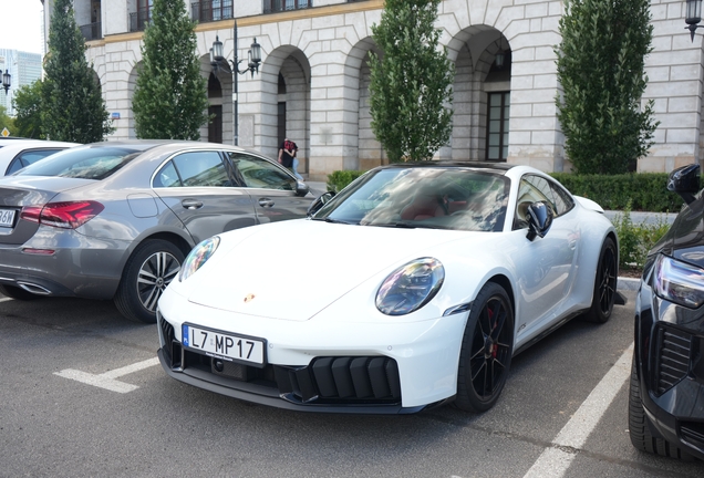 Porsche 992 Carrera 4 GTS MkII