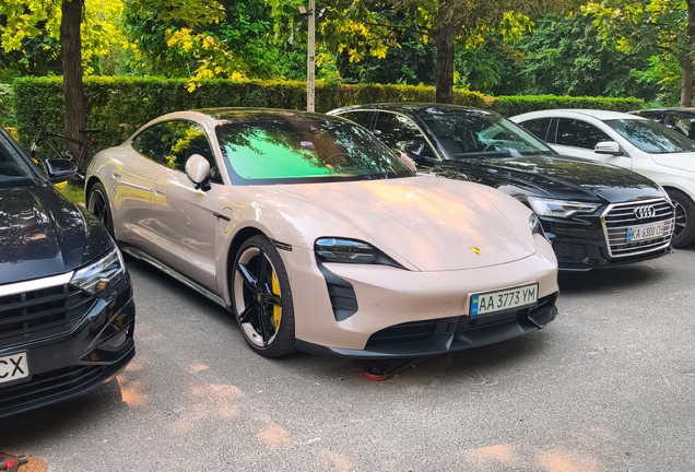 Porsche Taycan Turbo S MkI