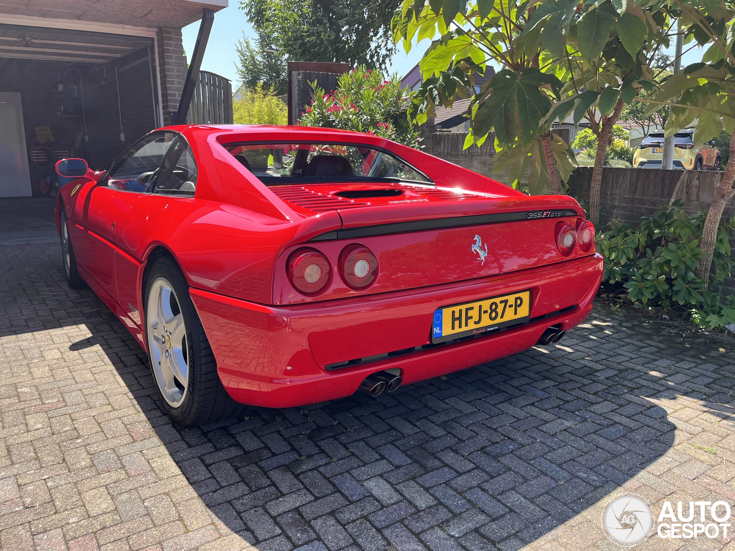 Ferrari F355 GTS
