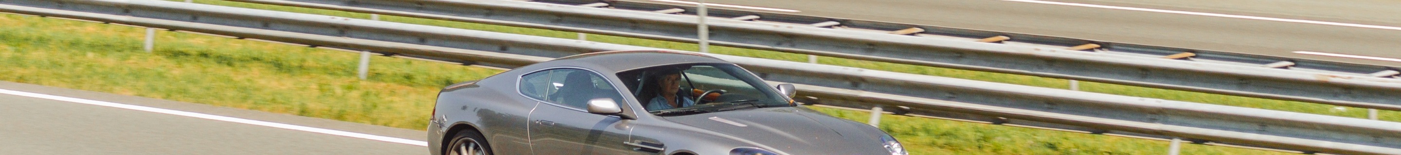 Aston Martin DB9