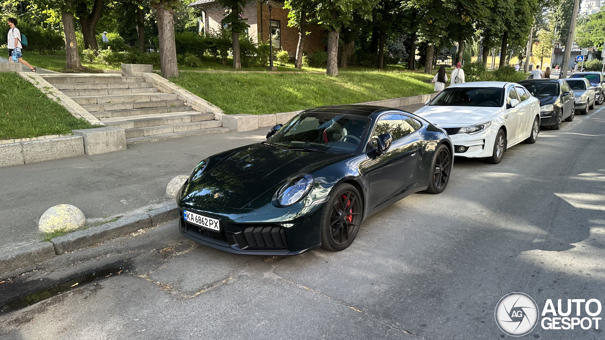 Porsche 992 Carrera 4 GTS MkII