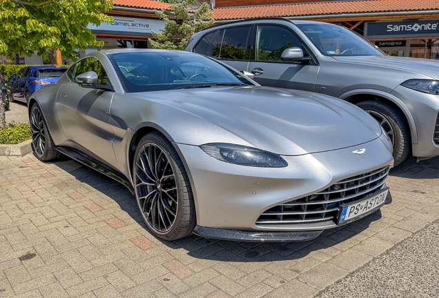 Aston Martin V8 Vantage 2018