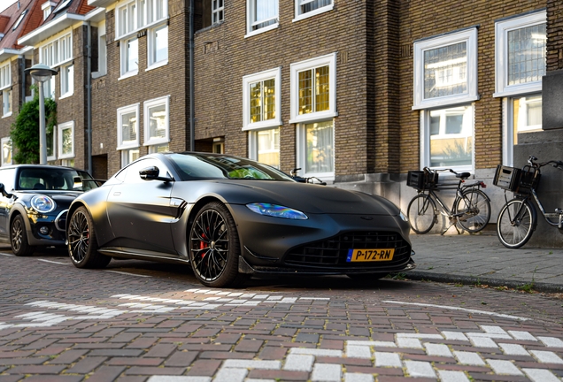 Aston Martin V8 Vantage Formula 1 Edition