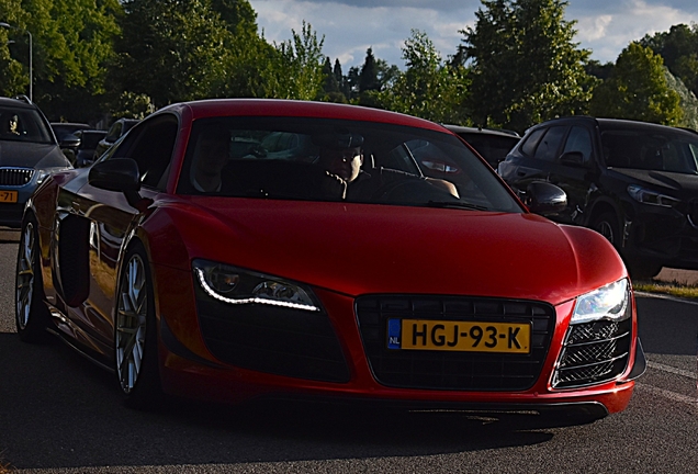 Audi R8 V10