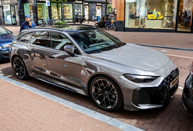 Audi RS5 Avant B10