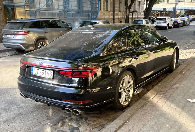 Audi S8 D5