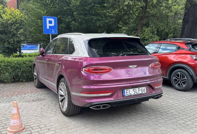 Bentley Bentayga Azure 2024