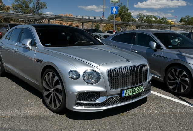Bentley Flying Spur Hybrid