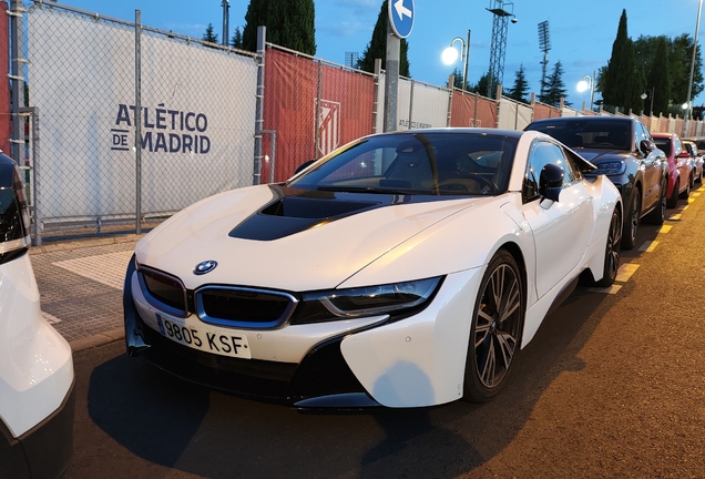 BMW i8