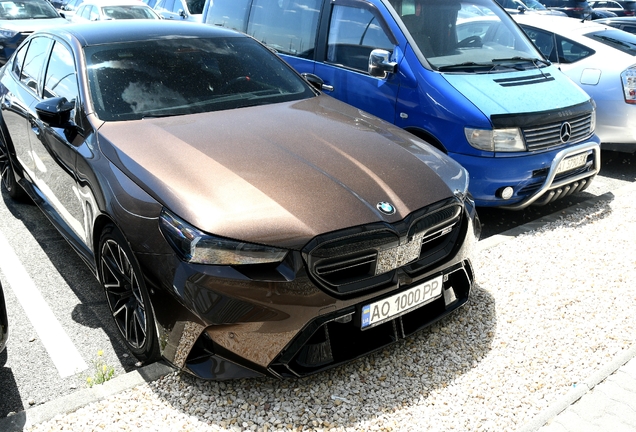 BMW M5 G90