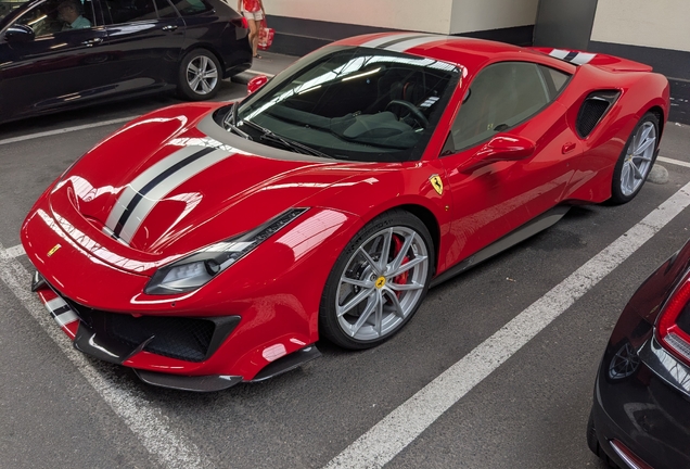 Ferrari 488 Pista