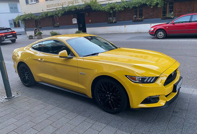 Ford Mustang GT 2015