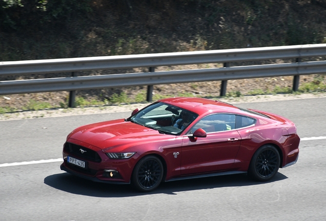 Ford Mustang GT 2015