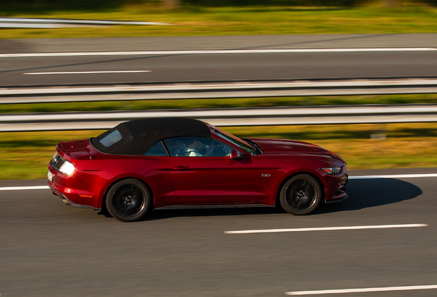 Ford Mustang GT Convertible 2015