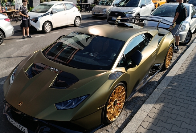 Lamborghini Huracán LP640-2 STO