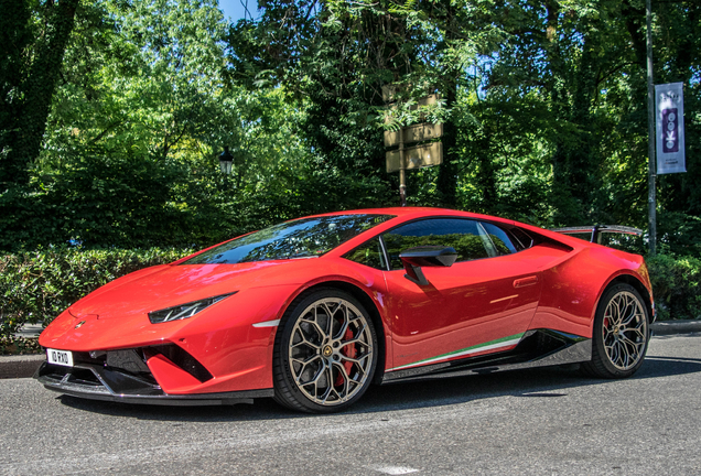 Lamborghini Huracán LP640-4 Performante