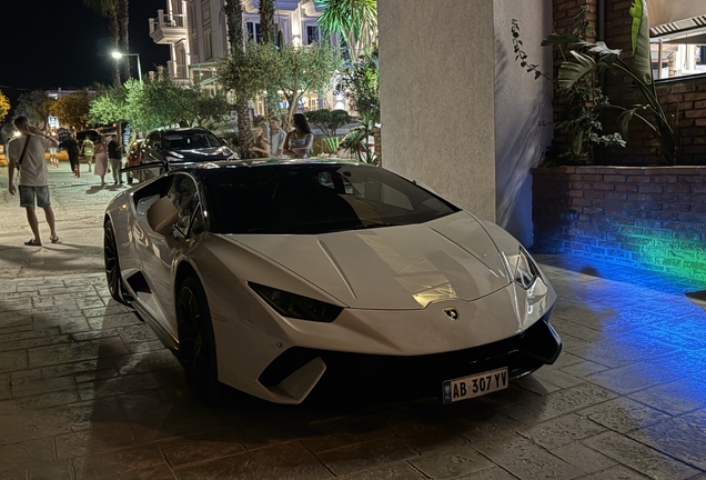 Lamborghini Huracán LP640-4 Performante