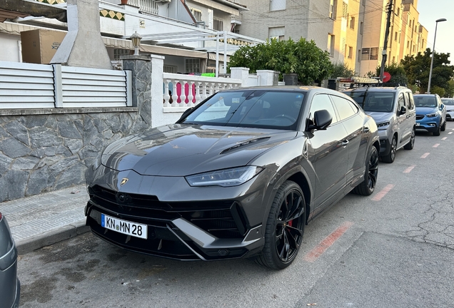 Lamborghini Urus S