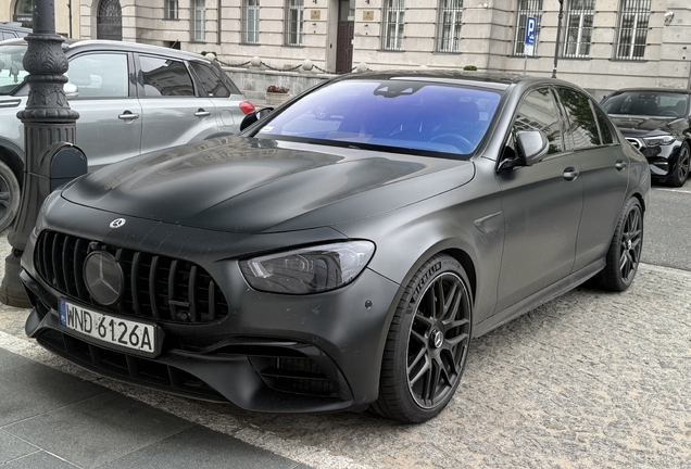 Mercedes-AMG E 63 S W213 2021