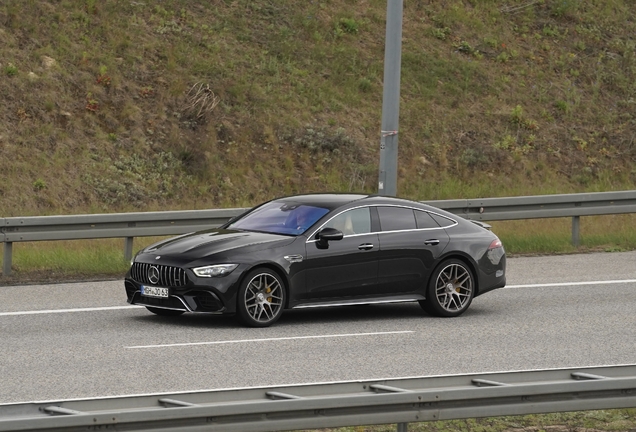 Mercedes-AMG GT 63 S X290