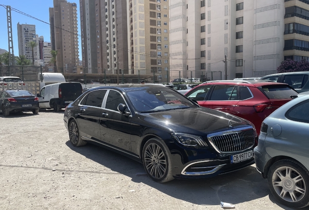 Mercedes-Maybach S560