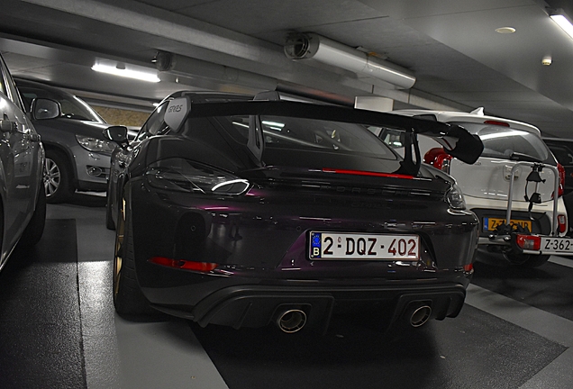 Porsche 718 Cayman GT4 RS Weissach Package