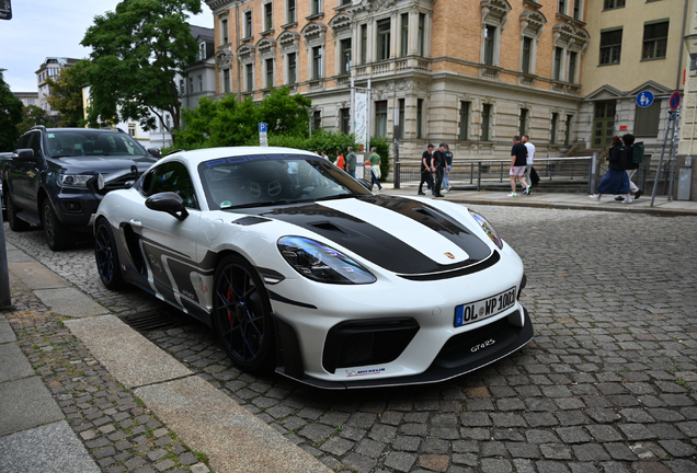 Porsche 718 Cayman GT4 RS Weissach Package
