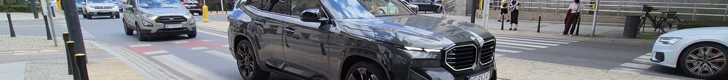 BMW XM G09