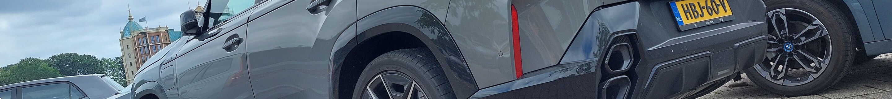 BMW XM G09