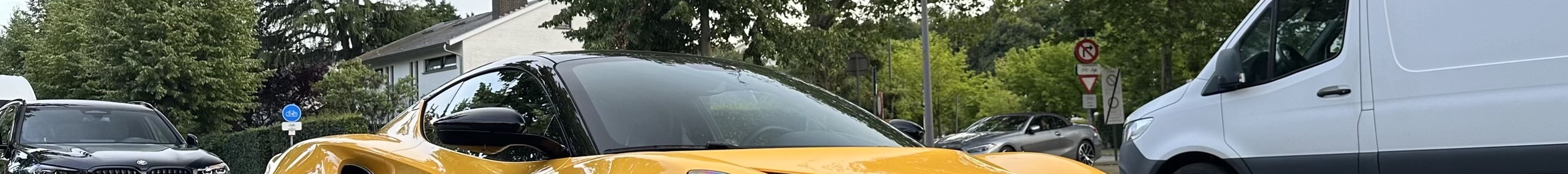 Lotus Emira