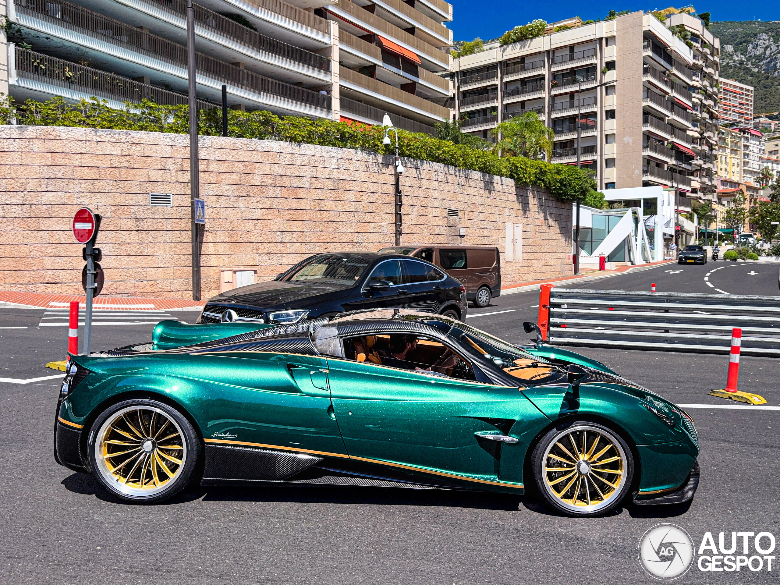 Pagani Huayra Roadster