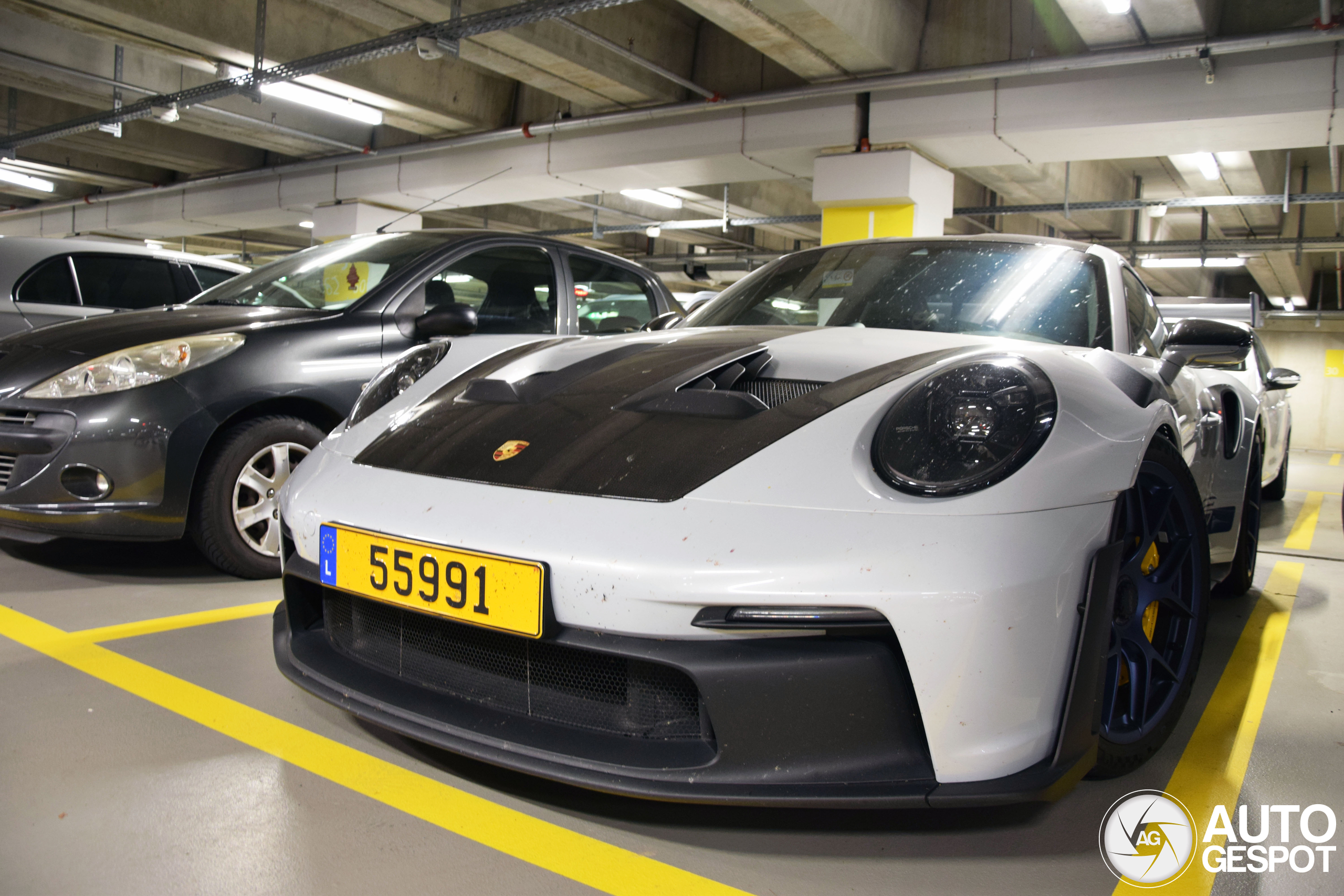 Porsche 992 GT3 RS MkI Weissach Package
