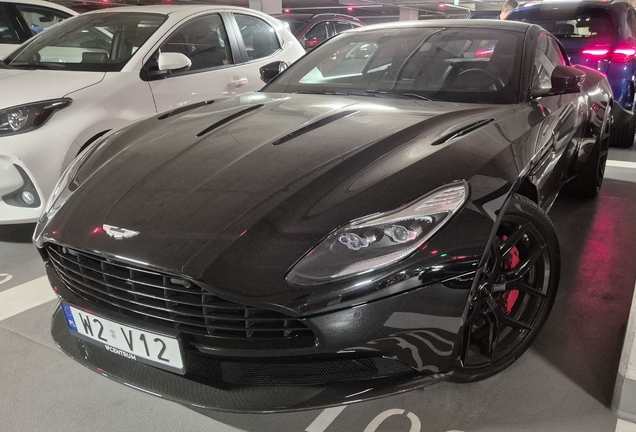 Aston Martin DB11
