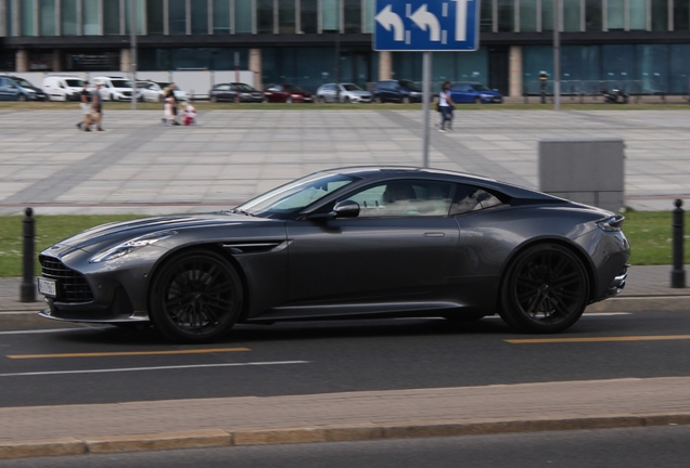 Aston Martin DB12