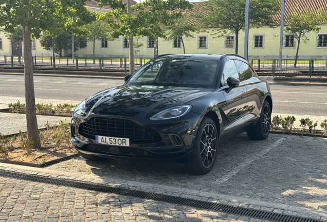 Aston Martin DBX