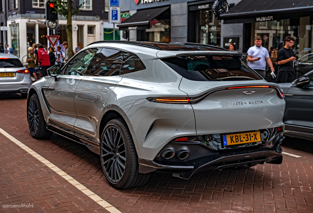 Aston Martin DBX707