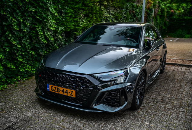 Audi RS3 Sedan 8Y