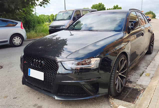 Audi RS4 Avant B8