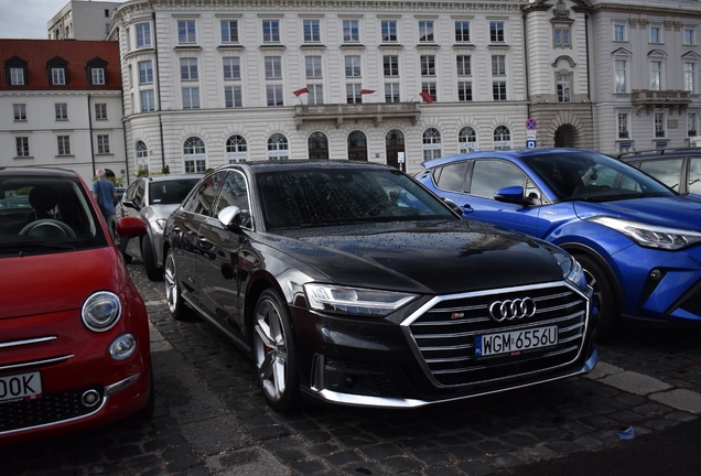 Audi S8 D5