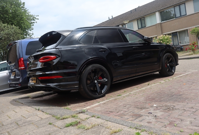 Bentley Bentayga Hybrid 2021