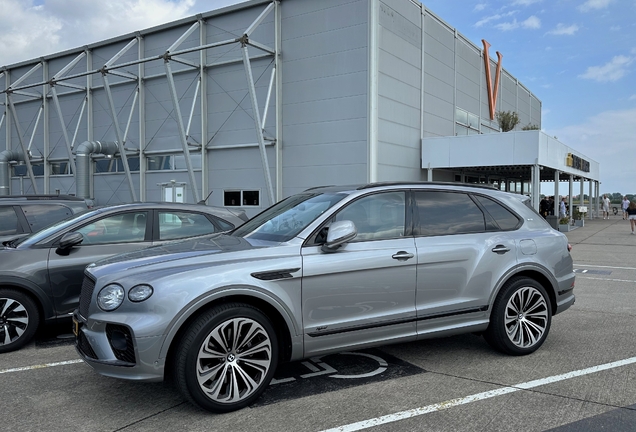 Bentley Bentayga Hybrid 2021 First Edition